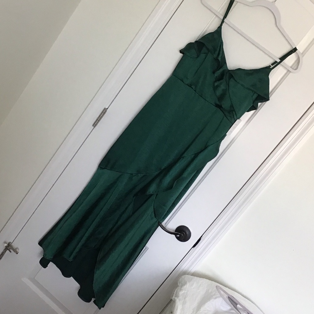 Birdie Ruffle Detail Asymmetric Satin Dress
Petal & Pup - Picture 5 of 16